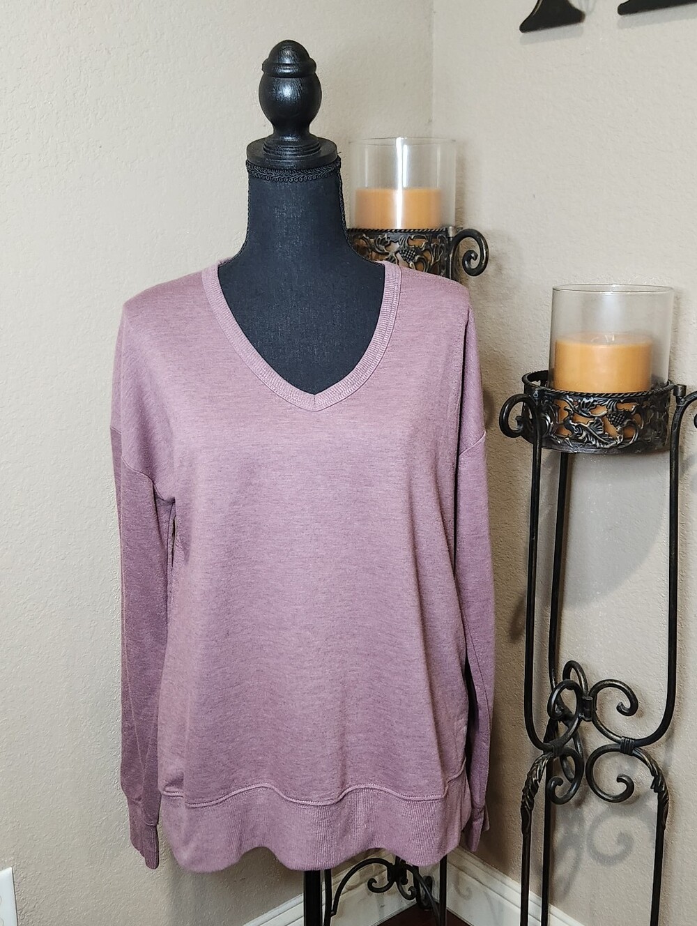Balance Collection V-Neck Pullover Sweatshirt W/ Cut Outs in Dusty Mauve Size M